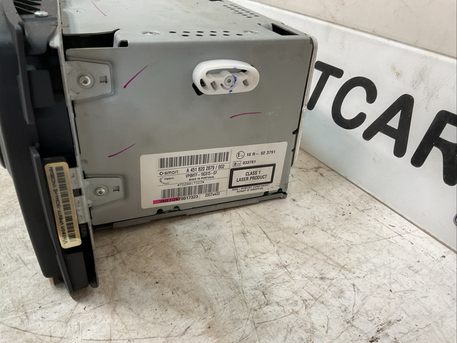 Mercedes SMART A451 CD RADIO PLAYER HEAD UNIT A4518202879 Image 3