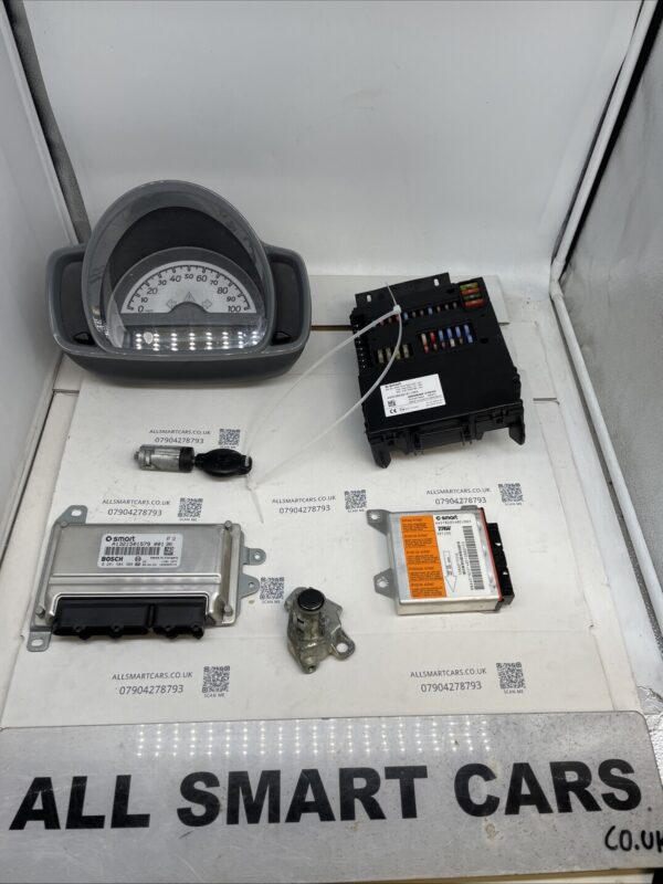 SMART CAR 451 FORTWO COUPE 2008 1 0 PETROL ECU KIT & SAM UNIT & LOCKS 78k