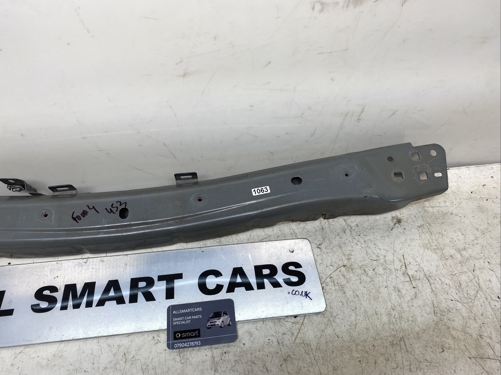SMART FORFOUR A453 15 ON FRONT SLAM PANEL Image 3