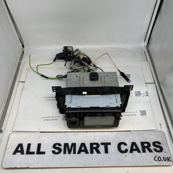 Smart Fortwo Cabrio Coupe 451 Pioneer Avic F310BT CD Radio Sat Nav + Microphone
