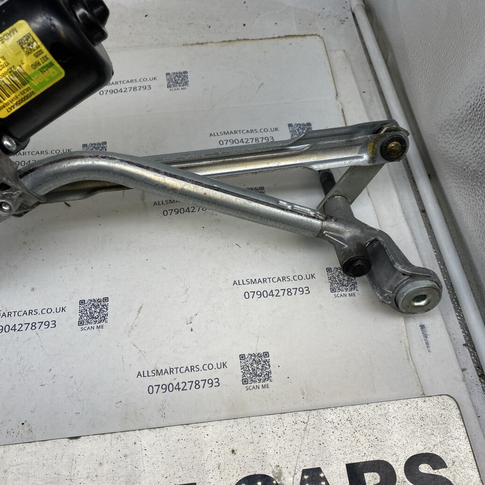 Smart Fortwo Coupe 453 14 24 Wiper Motor Front and Linkage A453820034 Image 5