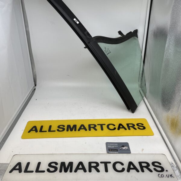 2016 SMART FORTWO 453 NEARSIDE RIGHT DOOR WINDOW QUARTER GLASS CABRIO