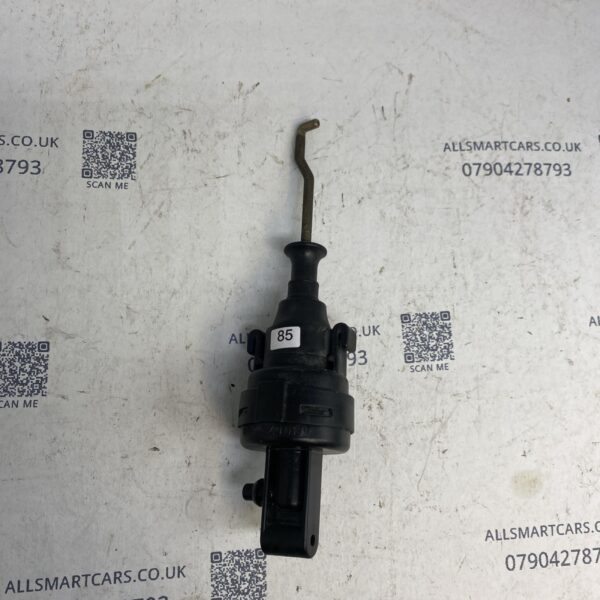 MERCEDES-BENZ-C-CLASS-W202-FRONT-DOOR-CENTRAL-LOCKING-VACUUM-ACTUATOR-400139-M21-157611518058-2 MERCEDES BENZ C CLASS W202 FRONT DOOR CENTRAL LOCKING VACUUM ACTUATOR 400139 M21 157611518058 2