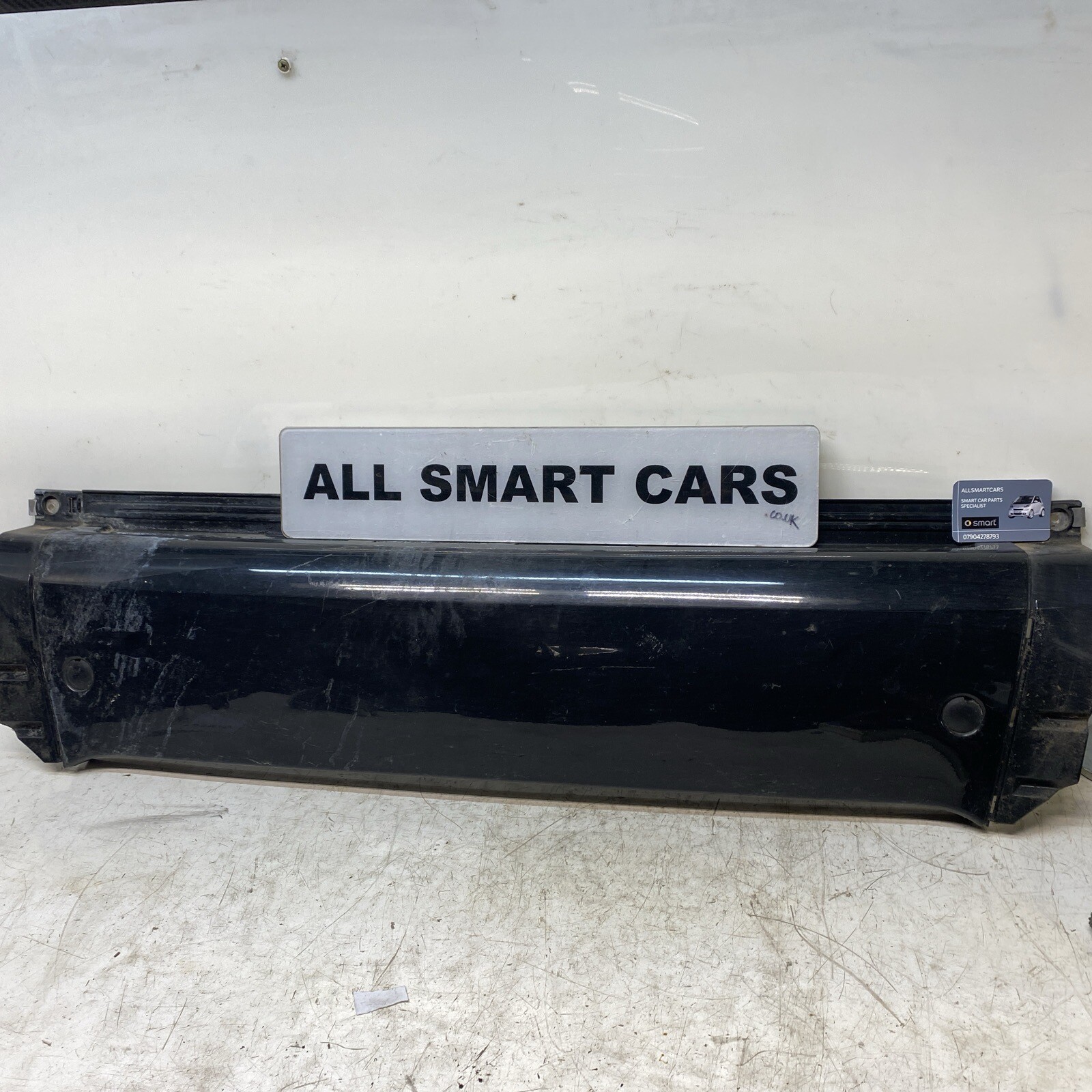 SMART CAR 450 FORTWO CABRIO COUPE 98 07 BLACK REAR CENTRE BUMPER