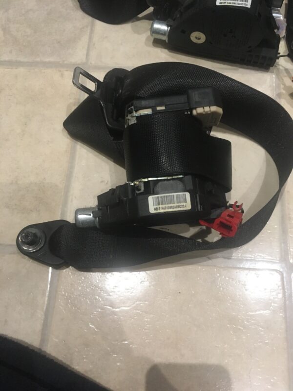 SMART FORTWO A451 07 14 DRIVER SIDE FRONT O/S/F SEAT BELT A4518602685