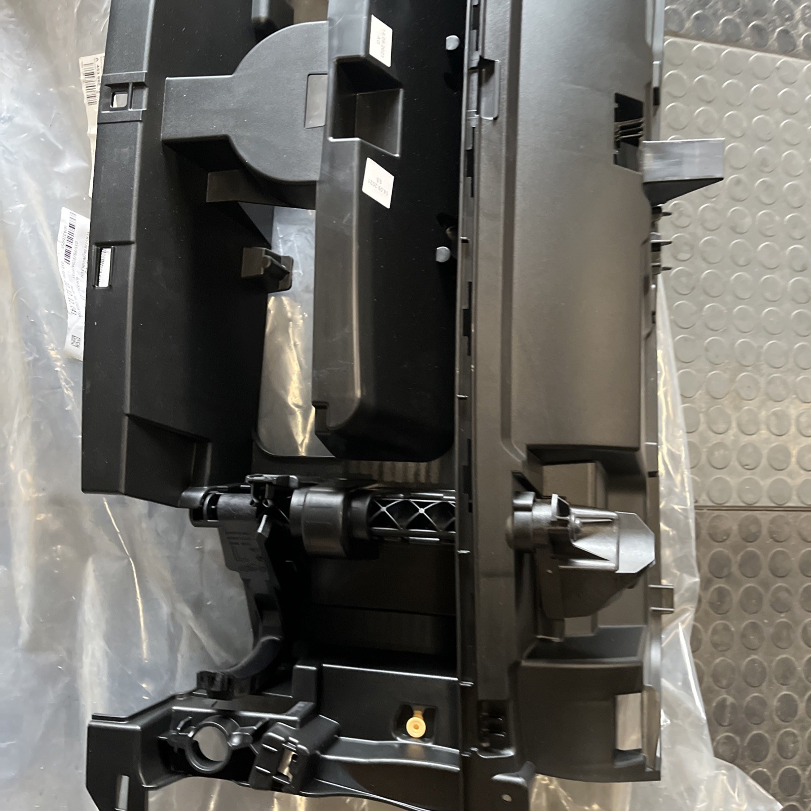 A4538804605 Bumper Carrier New genuine Smart part Image 4