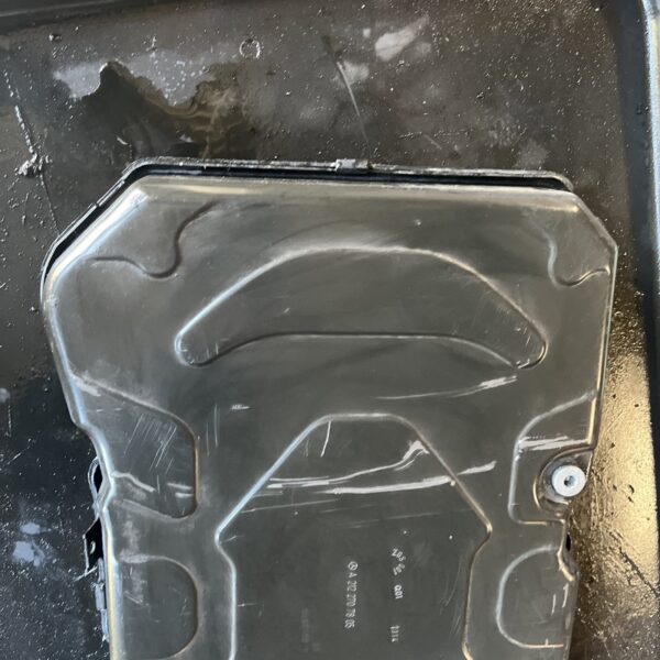 MERCEDES-BENZ-E300-A2122707805-Gearbox-OIL-PAN-USED-157773747729-2 MERCEDES BENZ E300 A2122707805 Gearbox OIL PAN USED 157773747729 2
