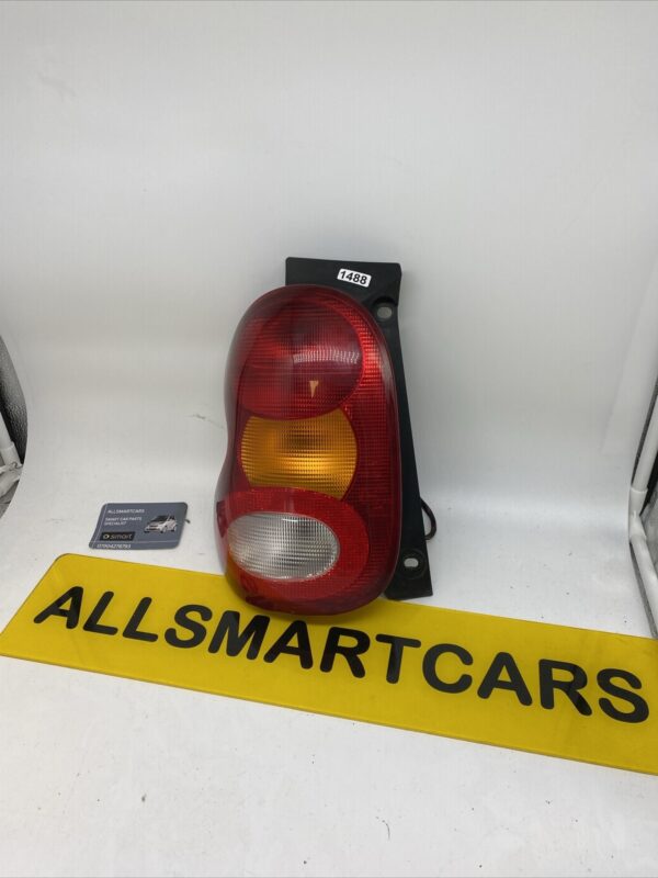 SMART CAR 450 FORTWO CABRIO 1998 2006   NSR PASSENGER SIDE LEFT REAR TAIL LIGHT