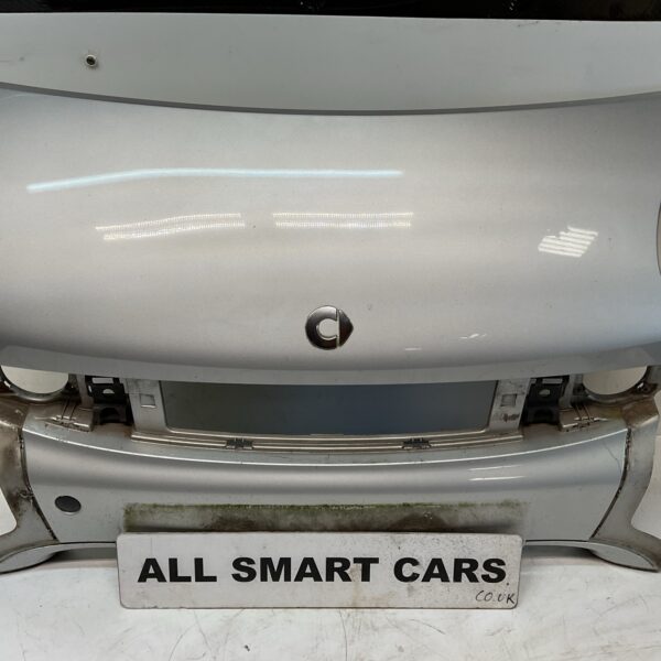 SMART FORTWO 450 FRONT BUMPER (CENTRE MIDDLE PANEL) IN SILVER (2002 2007)crack
