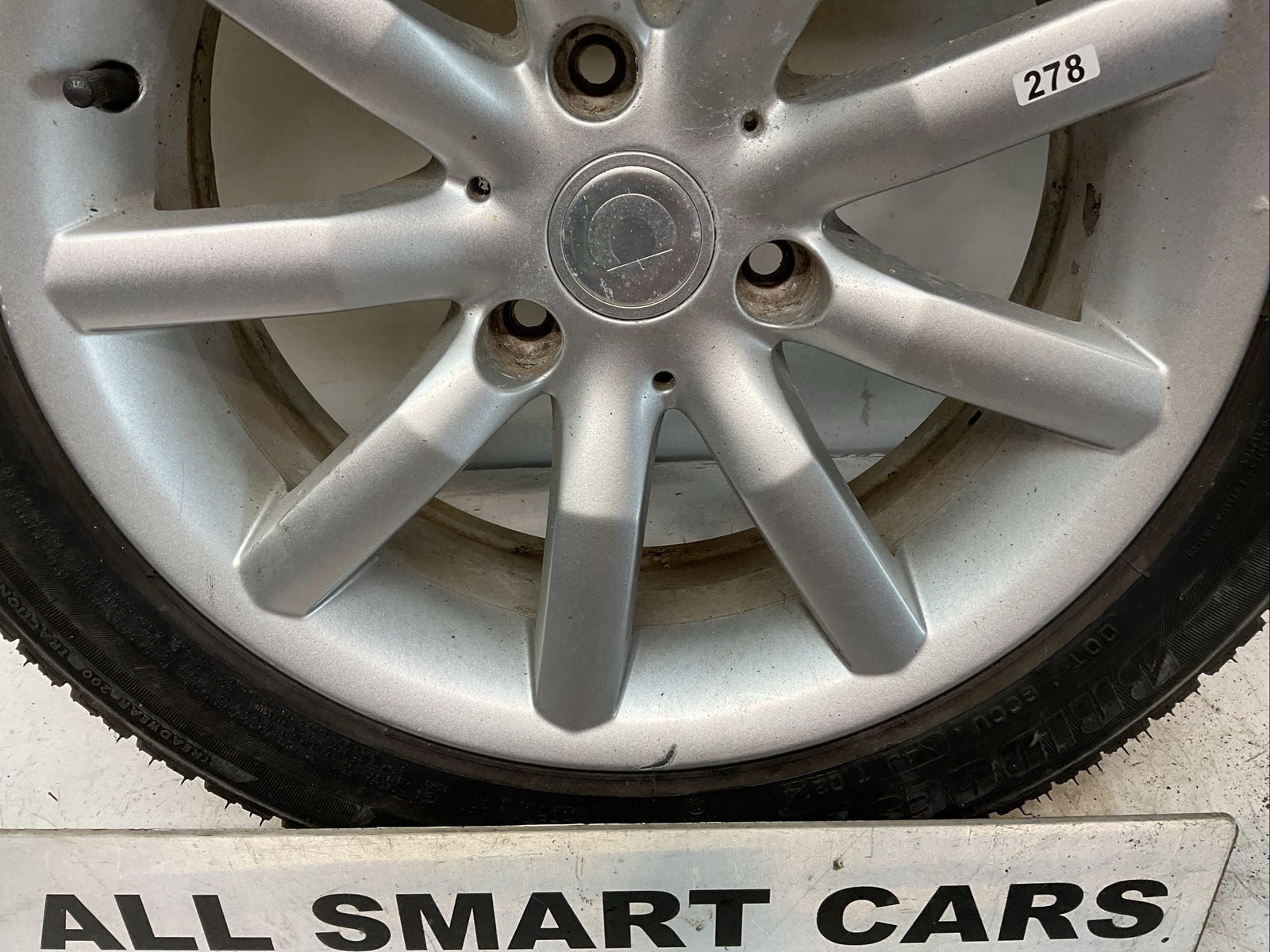 SMART FORTWO 450 REAR ALLOY WHEEL & TYRE 175/55/15 0015426V001 2000 14 Image 3