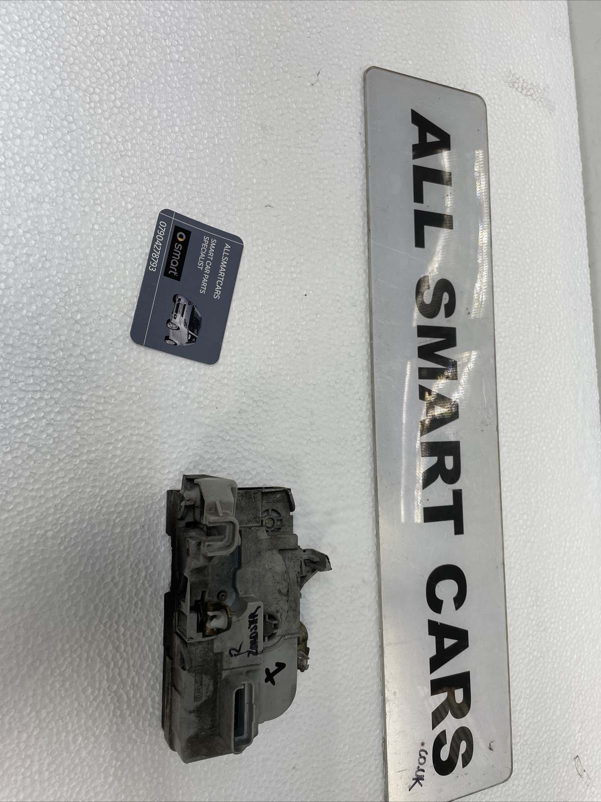SMART ROADSTER 452 RIGHT HAND DOOR LOCK 2003 2006